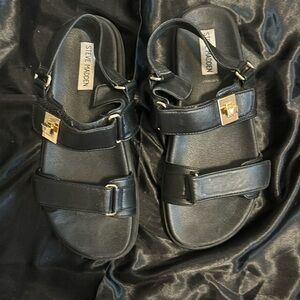 Steve Madden Mona